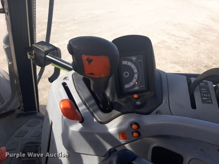 image for item DP2696 2011 New Holland T6020 tractor