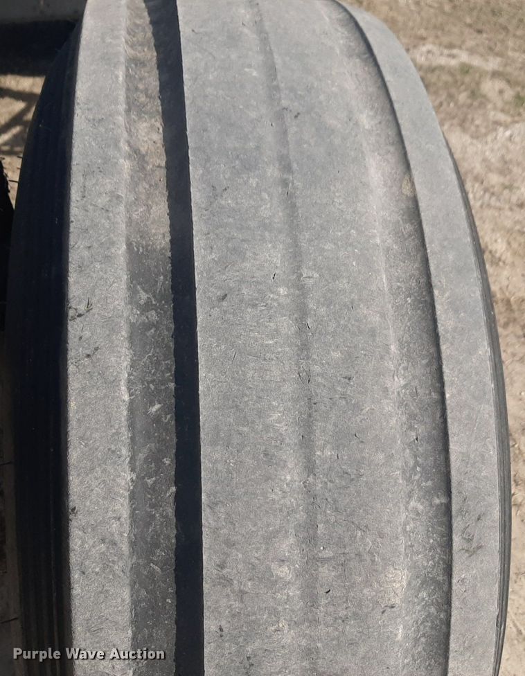 image for item DP2696 2011 New Holland T6020 tractor