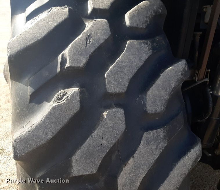 image for item DP2696 2011 New Holland T6020 tractor