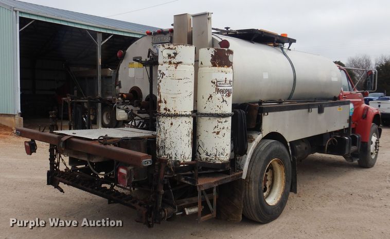 image for item DP2697 1996 Ford  F-Series oil distributor truck