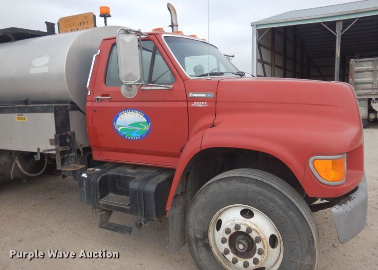 image for item DP2697 1996 Ford  F-Series oil distributor truck