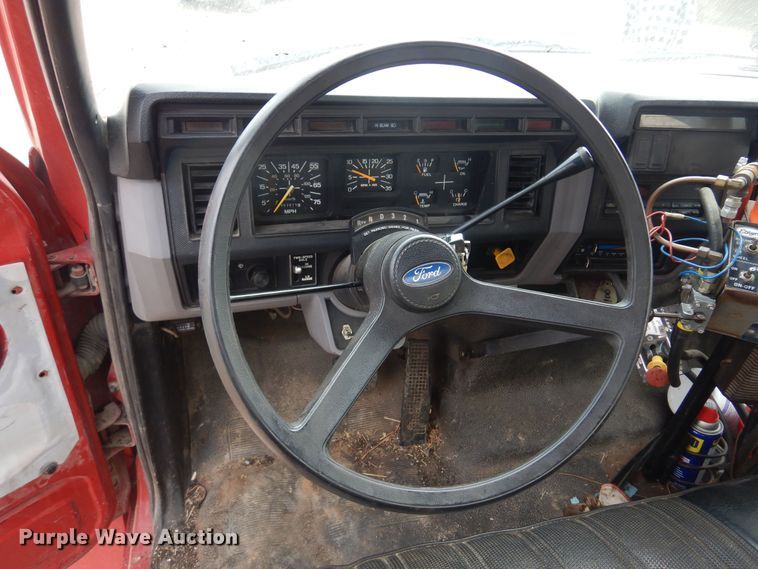 image for item DP2697 1996 Ford  F-Series oil distributor truck