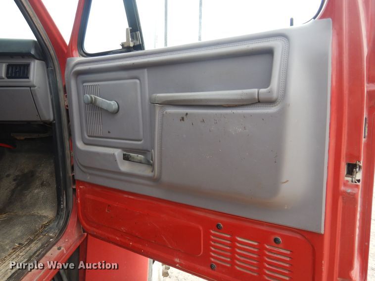 image for item DP2697 1996 Ford  F-Series oil distributor truck