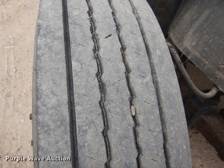 image for item DP2697 1996 Ford  F-Series oil distributor truck