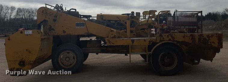 image for item DP2702 Etnyre chip spreader