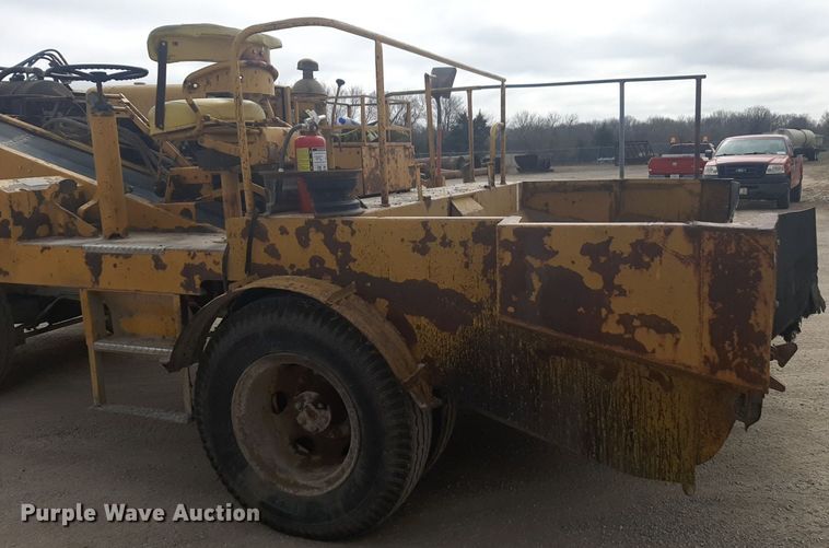 image for item DP2702 Etnyre chip spreader