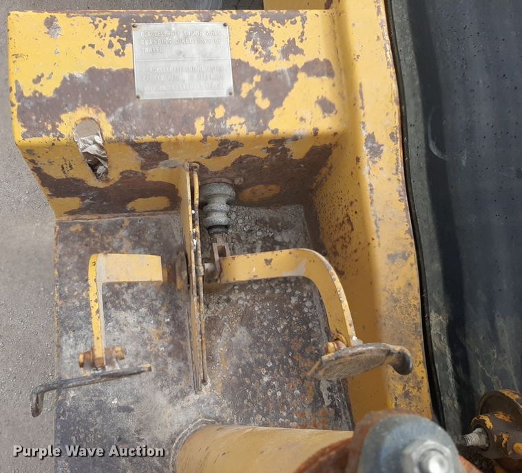 image for item DP2702 Etnyre chip spreader