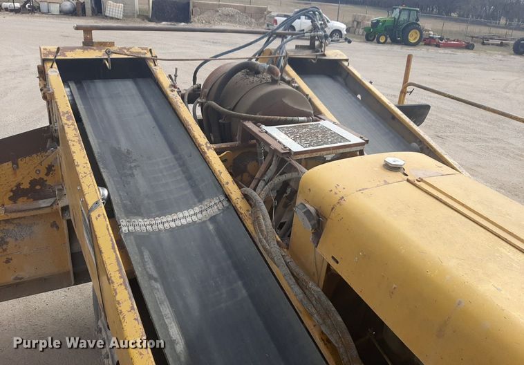 image for item DP2702 Etnyre chip spreader