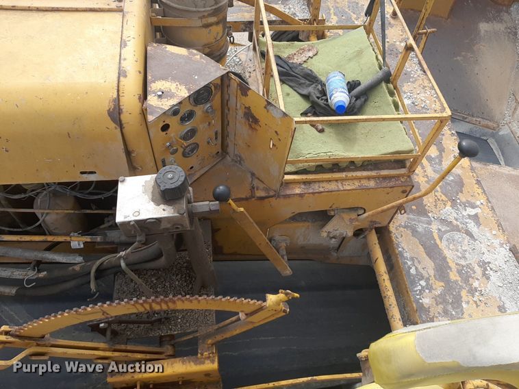 image for item DP2702 Etnyre chip spreader