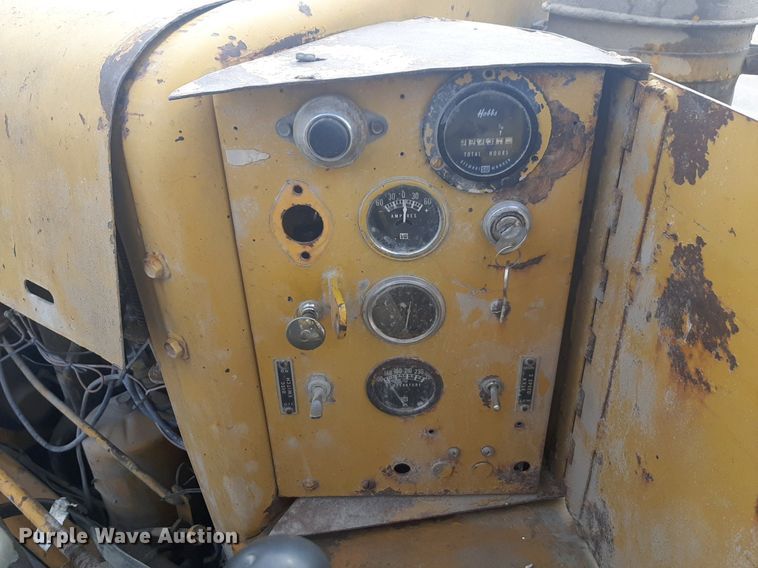 image for item DP2702 Etnyre chip spreader