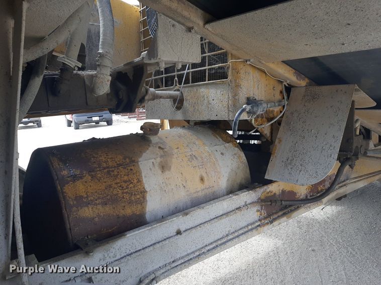 image for item DP2702 Etnyre chip spreader