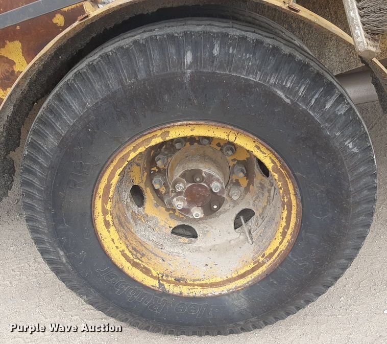 image for item DP2702 Etnyre chip spreader