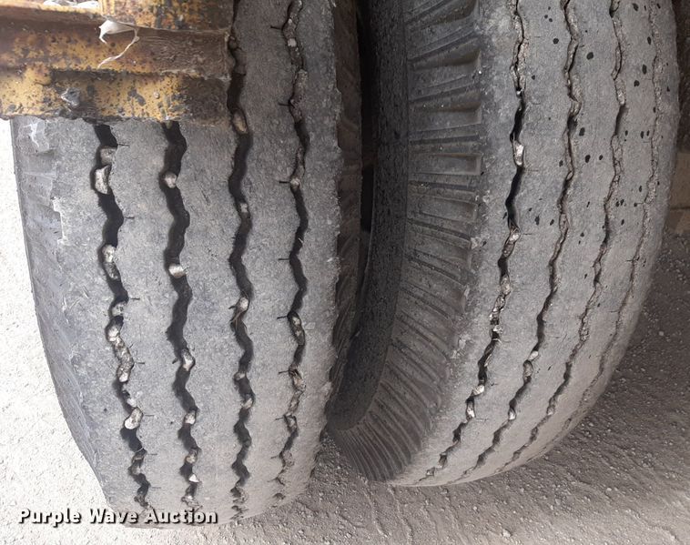 image for item DP2702 Etnyre chip spreader