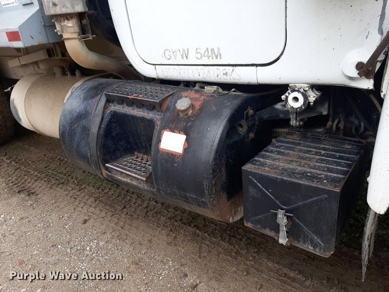 image for item DP2710 1984 Mack R686ST dump truck