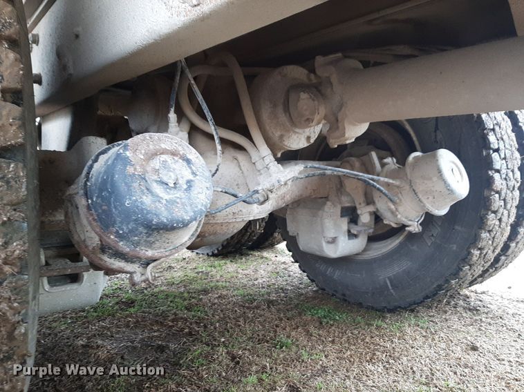 image for item DP2710 1984 Mack R686ST dump truck