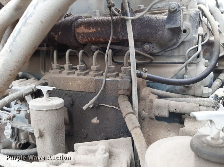 image for item DP2710 1984 Mack R686ST dump truck