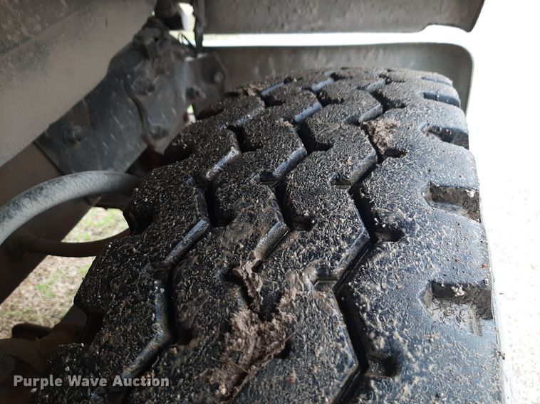 image for item DP2710 1984 Mack R686ST dump truck