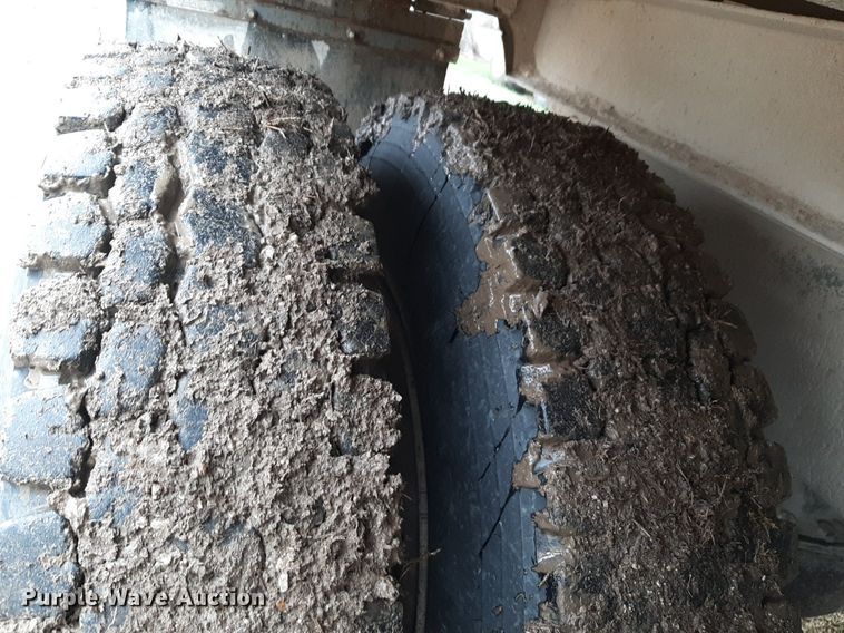 image for item DP2710 1984 Mack R686ST dump truck