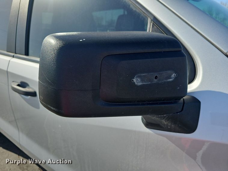 image for item DQ4371 2020 Chevrolet Silverado 1500 Crew Cab pickup truck