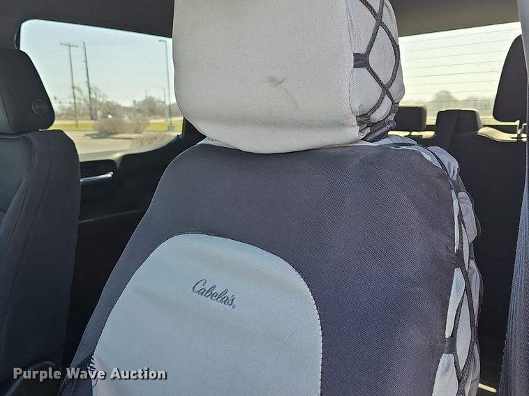 image for item DQ4371 2020 Chevrolet Silverado 1500 Crew Cab pickup truck