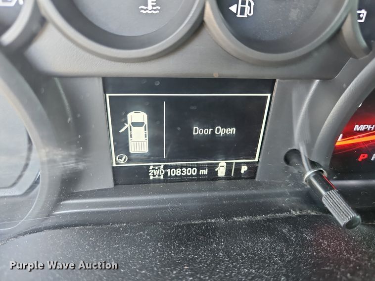 image for item DQ4371 2020 Chevrolet Silverado 1500 Crew Cab pickup truck