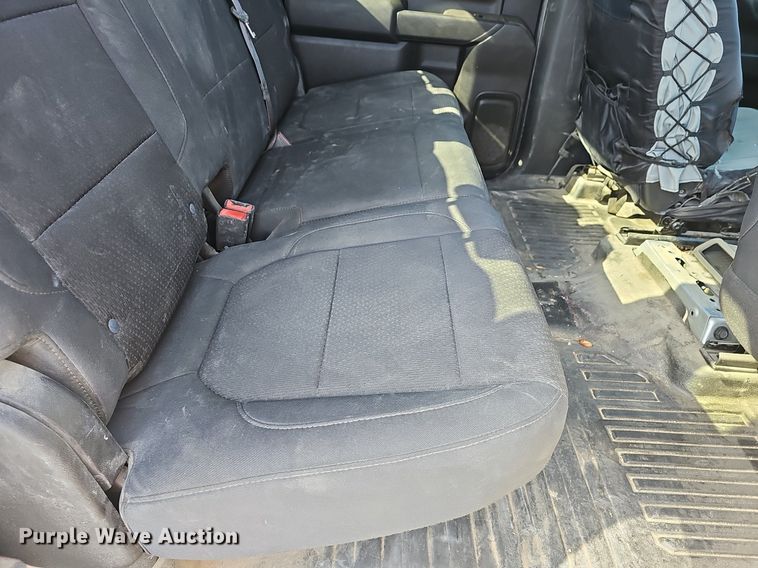 image for item DQ4371 2020 Chevrolet Silverado 1500 Crew Cab pickup truck