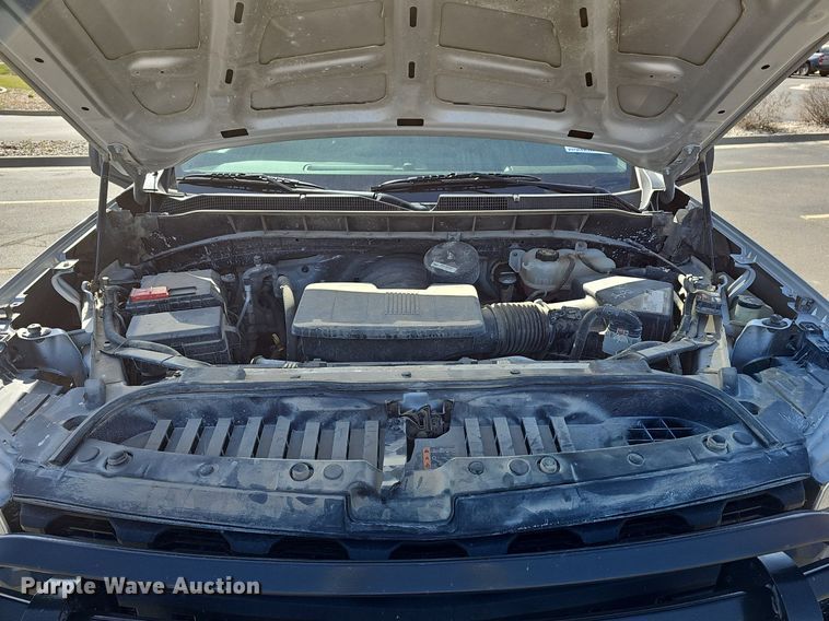 image for item DQ4371 2020 Chevrolet Silverado 1500 Crew Cab pickup truck