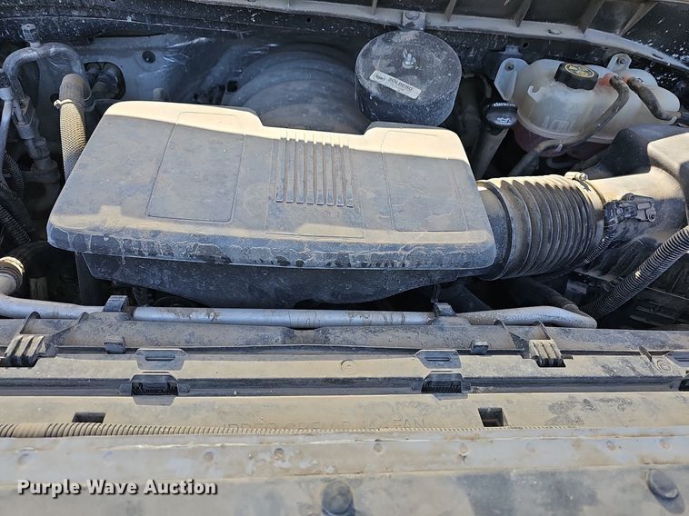 image for item DQ4371 2020 Chevrolet Silverado 1500 Crew Cab pickup truck