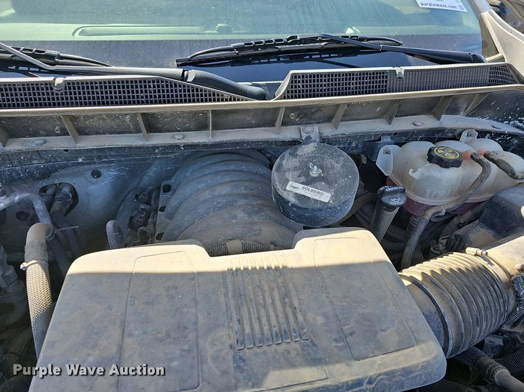 image for item DQ4371 2020 Chevrolet Silverado 1500 Crew Cab pickup truck