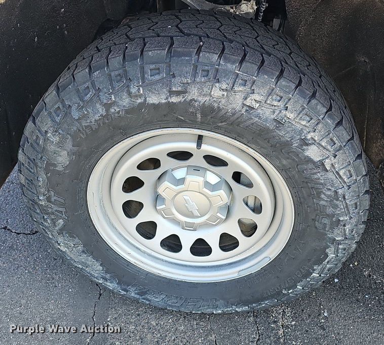 image for item DQ4371 2020 Chevrolet Silverado 1500 Crew Cab pickup truck