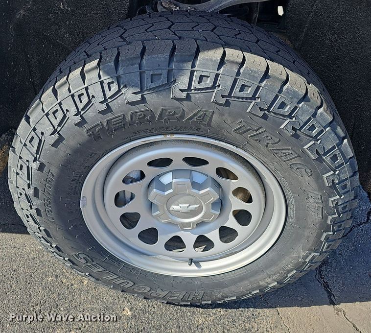 image for item DQ4371 2020 Chevrolet Silverado 1500 Crew Cab pickup truck