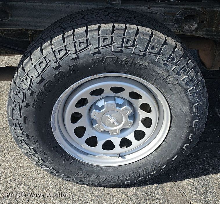 image for item DQ4371 2020 Chevrolet Silverado 1500 Crew Cab pickup truck