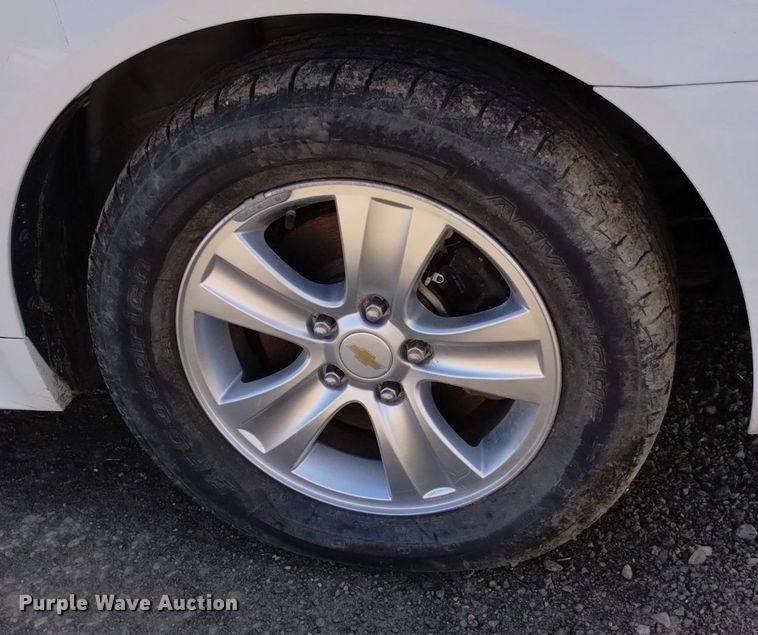 image for item DQ5996 2013 Chevrolet Impala LS 