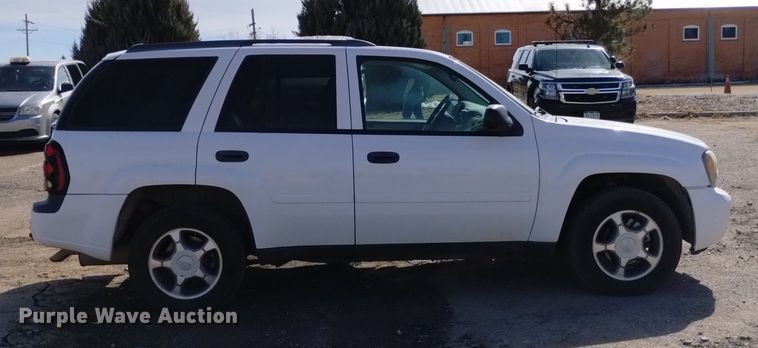 image for item DQ5998 2008 Chevrolet Trail Blazer SUV