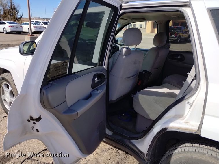 image for item DQ5998 2008 Chevrolet Trail Blazer SUV