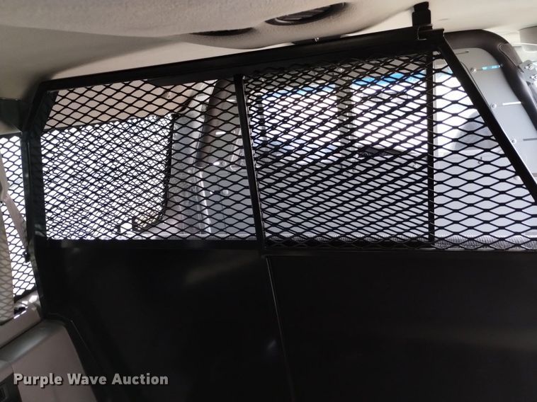 image for item DQ6001 2000 Ford E350 van