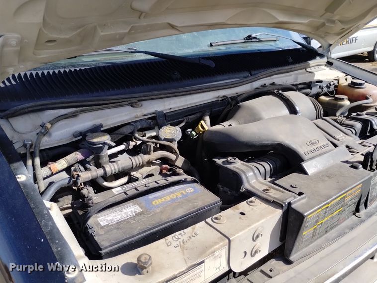 image for item DQ6001 2000 Ford E350 van