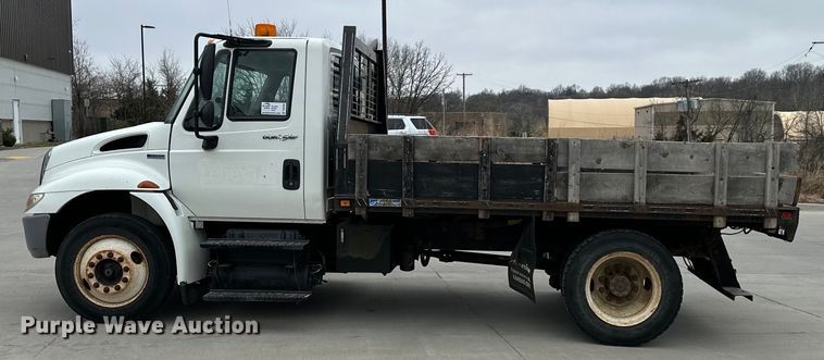 image for item DQ6368 2009 International 4300 dump flatbed truck