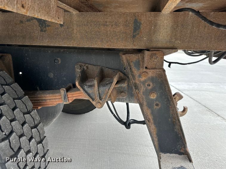 image for item DQ6368 2009 International 4300 dump flatbed truck