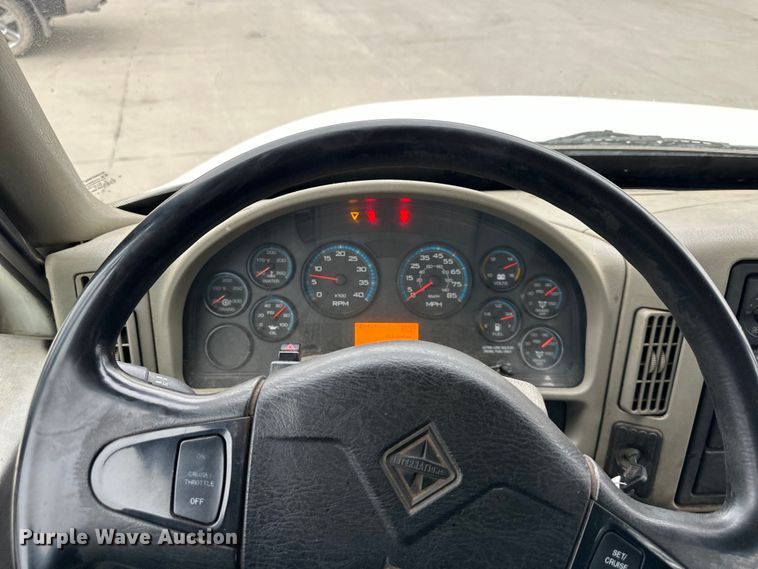 image for item DQ6368 2009 International 4300 dump flatbed truck