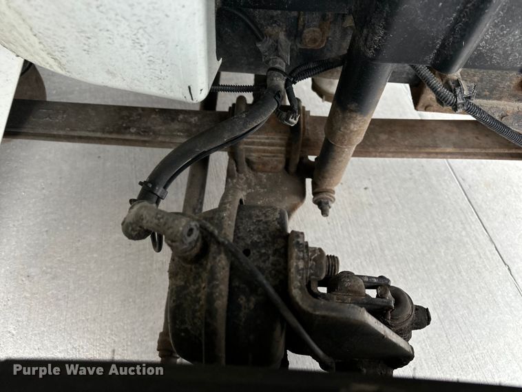 image for item DQ6368 2009 International 4300 dump flatbed truck