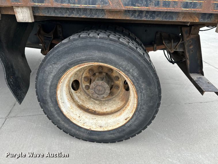 image for item DQ6368 2009 International 4300 dump flatbed truck