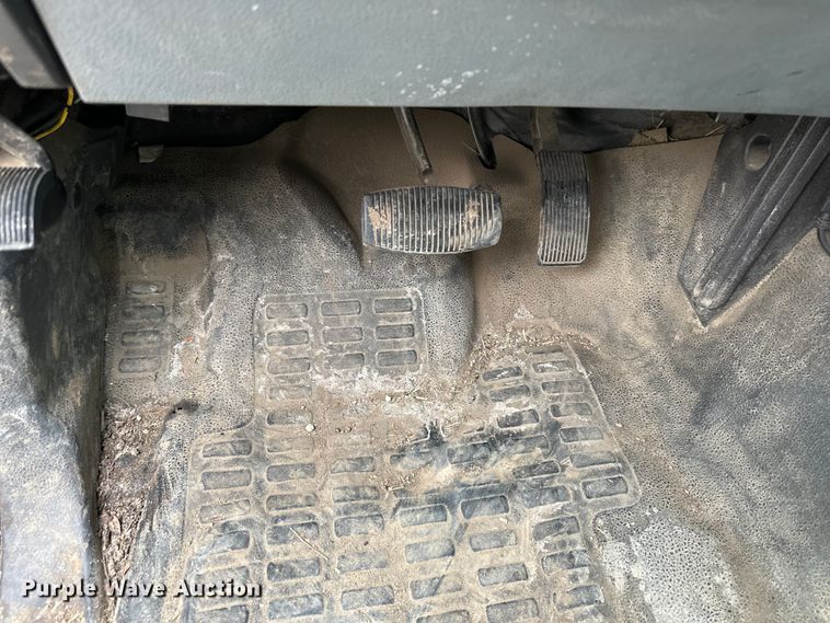 image for item DQ6372 2013 Ford F450 Super Duty XL dump flatbed truck