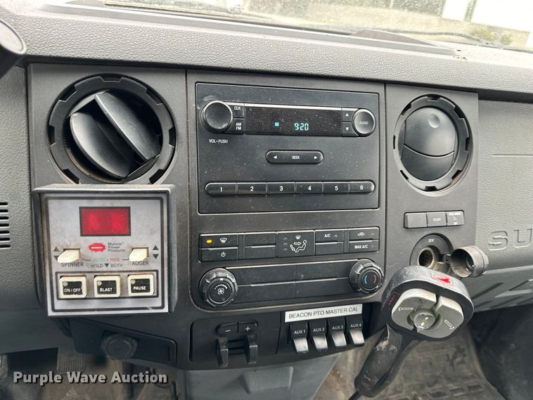 image for item DQ6372 2013 Ford F450 Super Duty XL dump flatbed truck