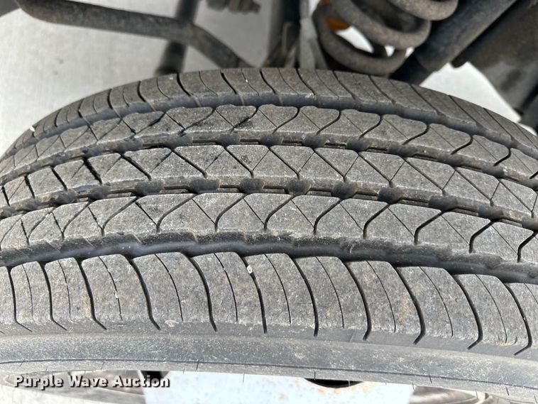 image for item DQ6372 2013 Ford F450 Super Duty XL dump flatbed truck