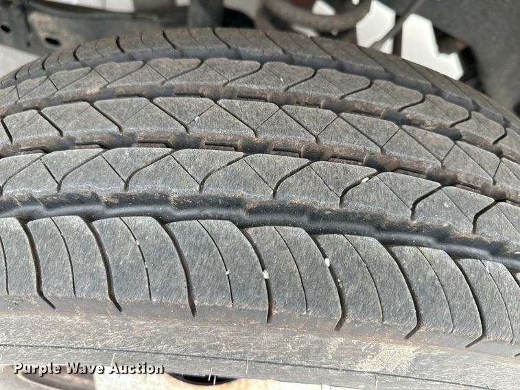 image for item DQ6372 2013 Ford F450 Super Duty XL dump flatbed truck