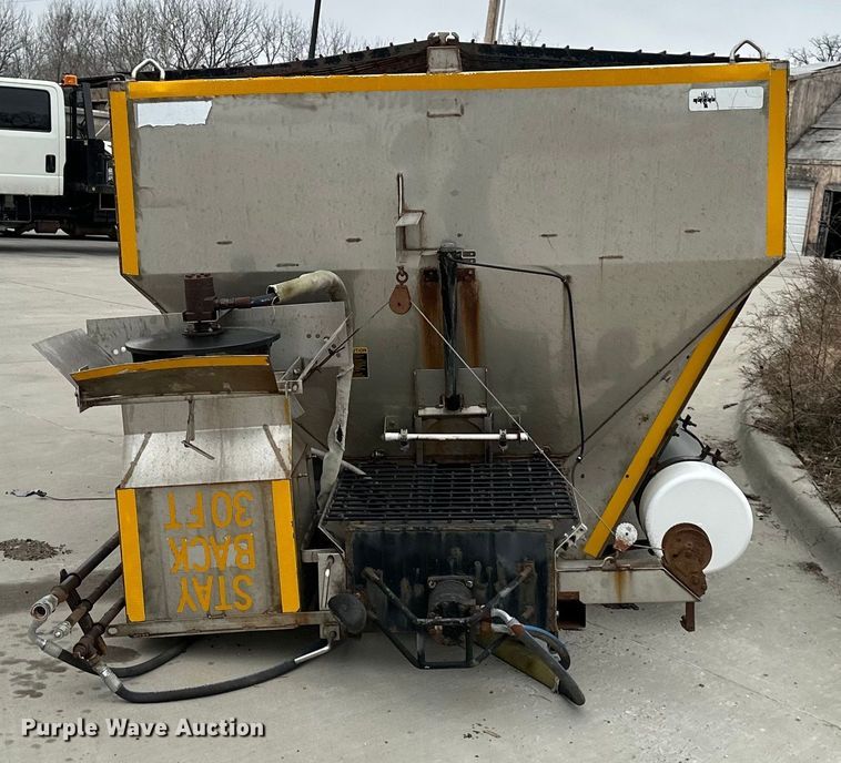 image for item DQ6374 Bonnell  spreader 