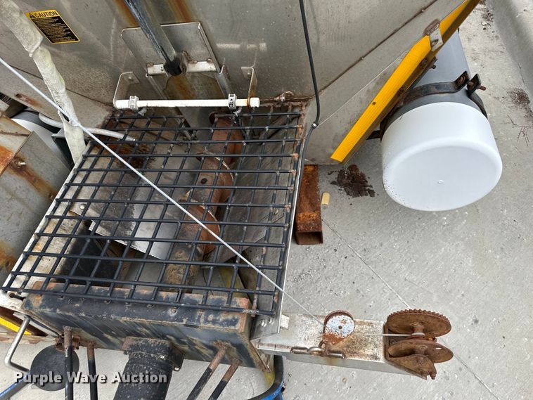 image for item DQ6374 Bonnell  spreader 