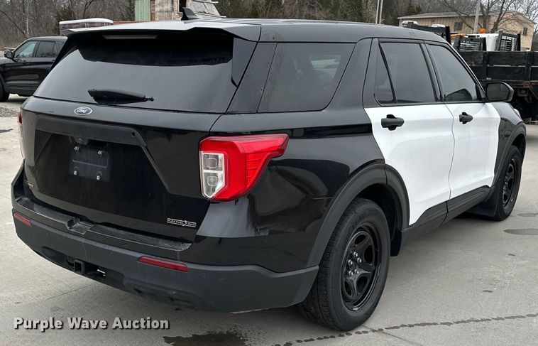 image for item DQ6377 2020 Ford Explorer Police Interceptor  SUV
