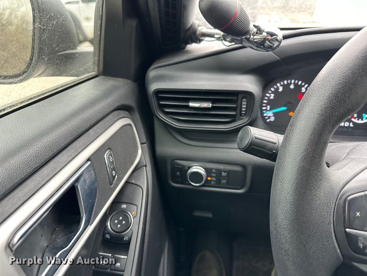 image for item DQ6377 2020 Ford Explorer Police Interceptor  SUV